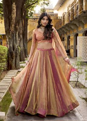 Delightful Dusty rose Carika Silk Indian wedding lehenga Choli dress 3