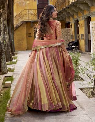Delightful Dusty rose Carika Silk Indian wedding lehenga Choli dress 4