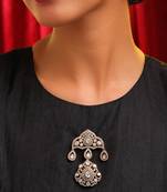 Gold plated kundan brooch