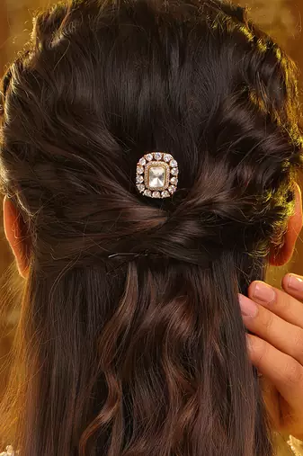 Gold plated kundan hair clip
