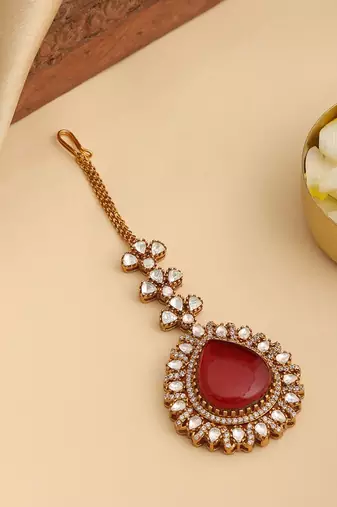 Gold plated kundan red stones maang tikka