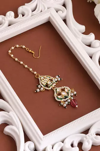 Gold plated kundan pink stones maang tikka