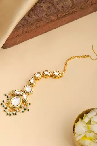 Gold plated kundan green stones maang tikka