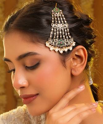 Gold plated kundan green stones passa 1