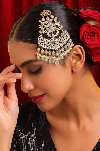 Gold plated kundan green stones passa