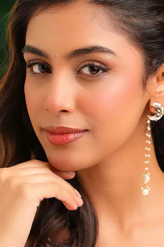 Gold plated kundan earrings