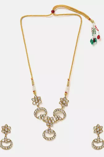 Gold plated kundan choker necklace set