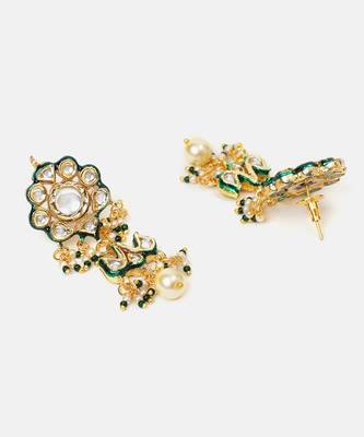 Gold plated kundan green stones choker necklace set with maang tikka 5
