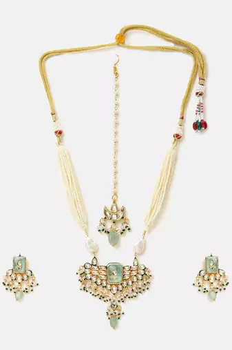 Gold plated kundan green stones necklace set with maang tikka