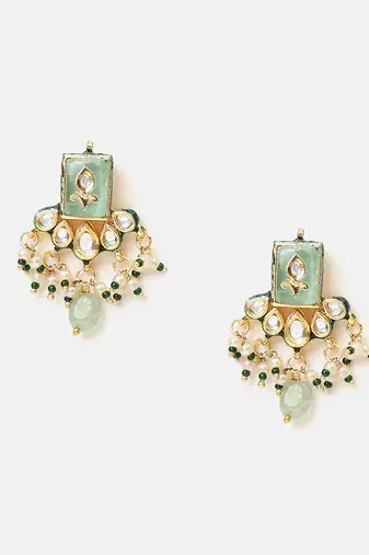Gold plated kundan green stones necklace set with maang tikka