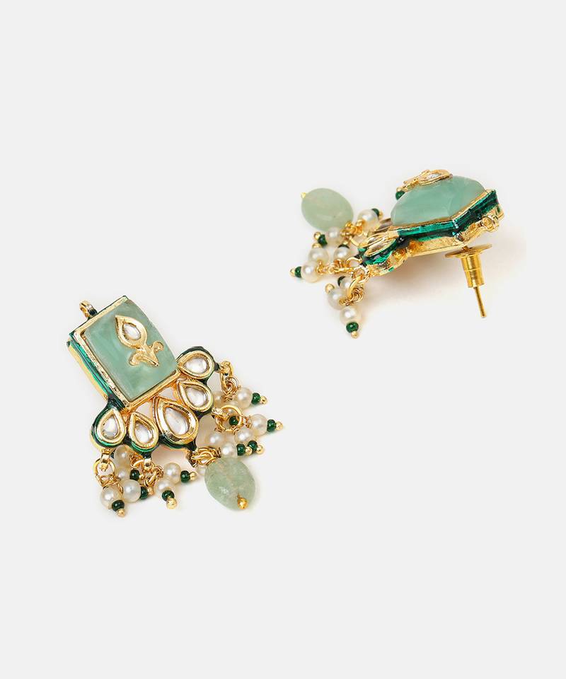 Gold plated kundan green stones necklace set with maang tikka