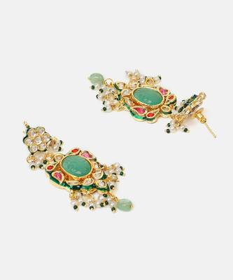 Gold plated kundan multicolor stones necklace set with maang tikaa 5