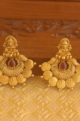 Matte finish temple earrings