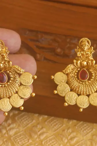 Matte finish temple earrings