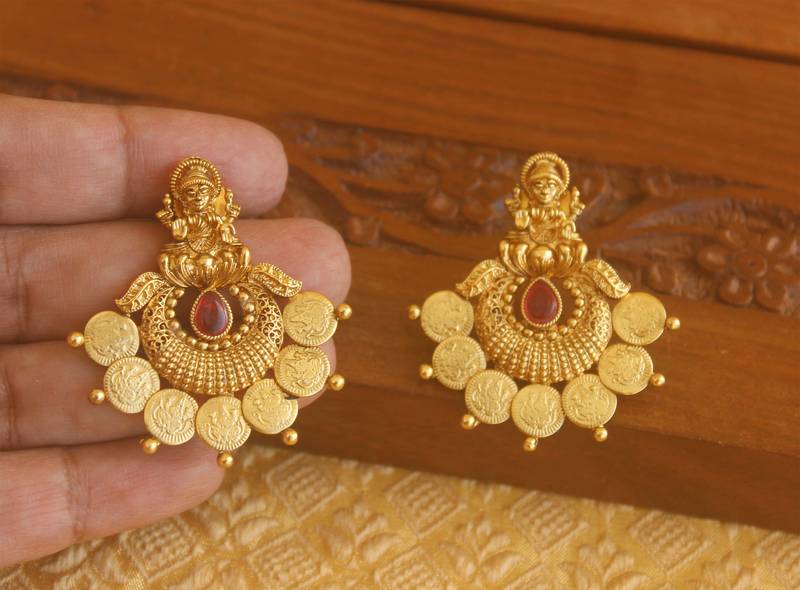 Matte finish temple earrings