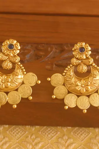 Matte finish temple earrings