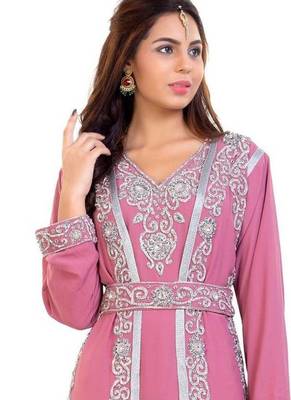 Pink georgette embroidered zari work islamic kaftan 3