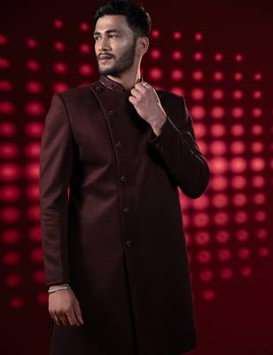 Maroon embroidered velvet sherwani 5
