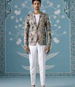 Printed blazer with intricate thread embroidery