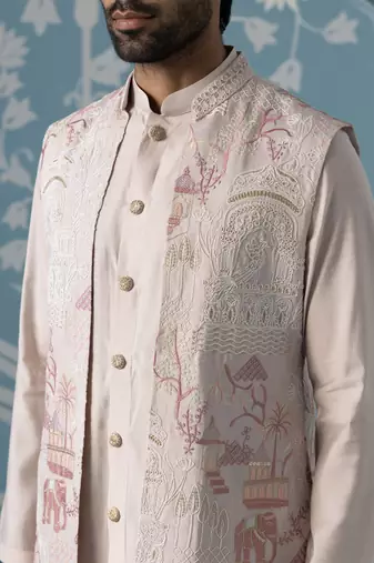 Light onion-pink kurta with abstract thread-embroidered long bundi set