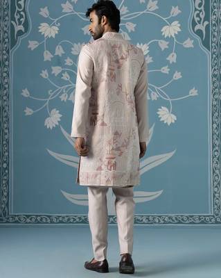 Light onion-pink kurta with abstract thread-embroidered long bundi set 4