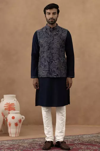 Digital printed bundi with kurta set