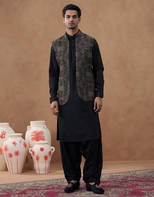 Multi-colour green bundi with classic black pathani set 1