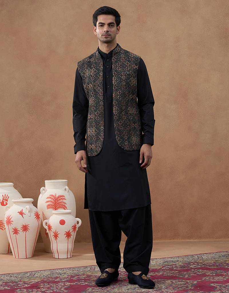 Multi-colour green bundi with classic black pathani set
