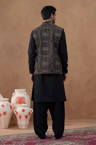 Multi-colour green bundi with classic black pathani set