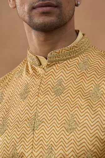 Gold herringbone printed bundi kurta set