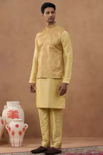 Gold herringbone printed bundi kurta set
