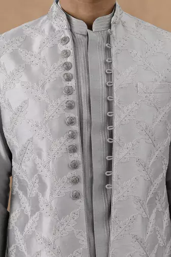 Grey thread-embroidered long bundi kurta set