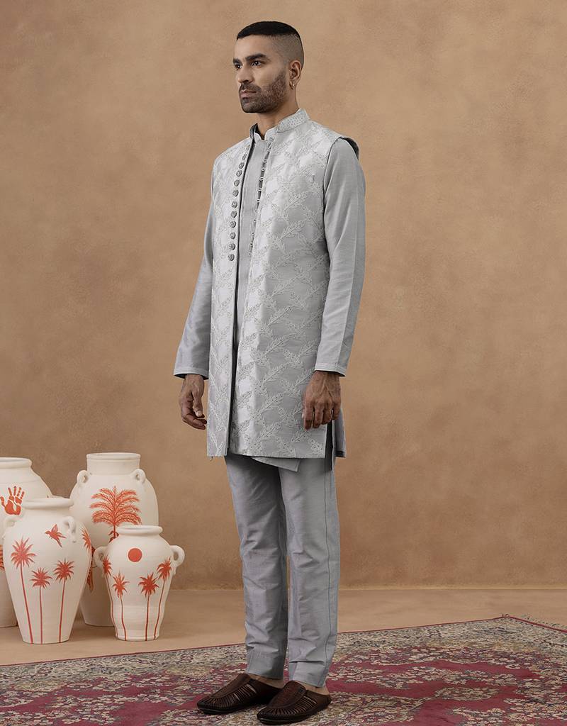 Grey thread-embroidered long bundi kurta set