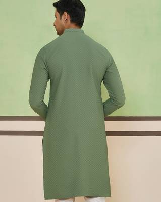 Sage green textured kurta set 4
