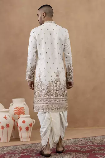 Cream kurta with detailed front machine embroidery