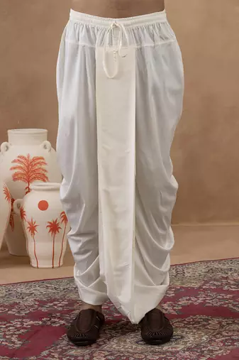 Cream kurta with detailed front machine embroidery
