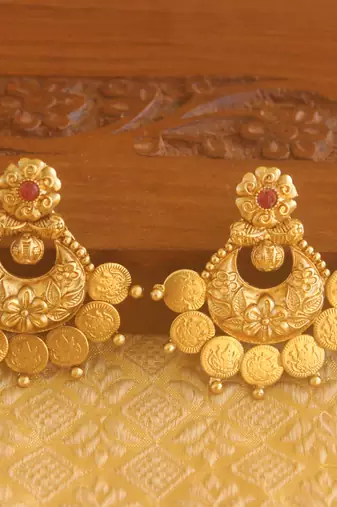 Matte finish temple earrings