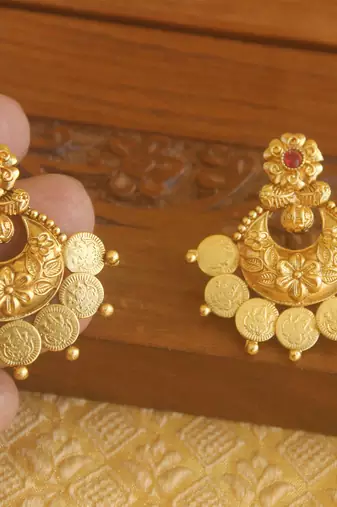 Matte finish temple earrings