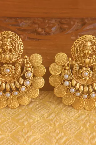 Matte finish chand bali temple earrings