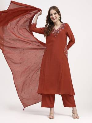  red mul chanderi silk thread work anarkali kurta trouser dupatta set 1