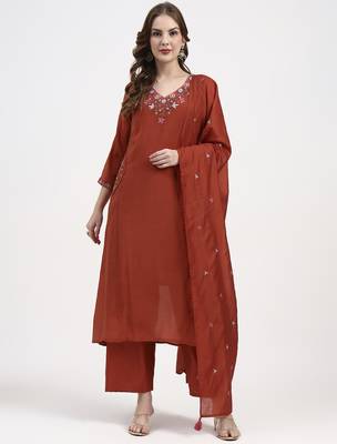  red mul chanderi silk thread work anarkali kurta trouser dupatta set 5