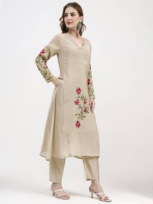 mul chanderi beige kurta dupatta pant set 5