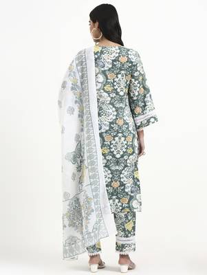  green and white cotton pakistani style kurta dupatta set 3