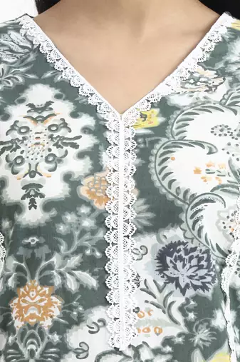  green and white cotton pakistani style kurta dupatta set