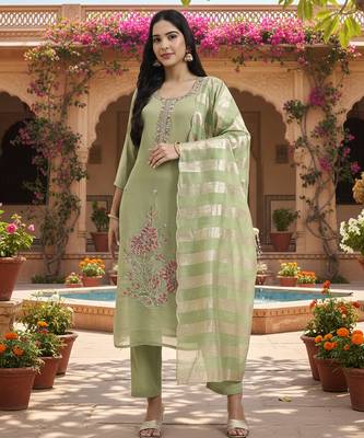 green solid straight style chanderi silk lining kurta trouser dupatta set 1