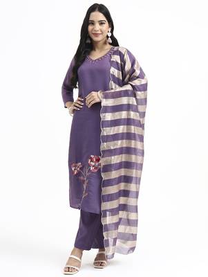  purple solid straight style chanderi silk lining kurta trouser dupatta set 5