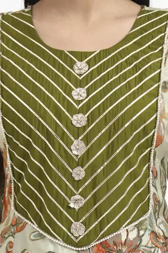  green lensing a line kurta trouser dupatta set