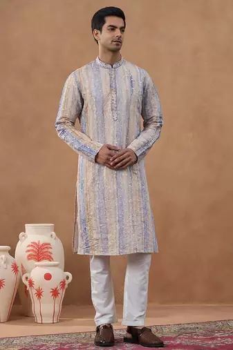 Beige cotton silk embroidered kurta for men's