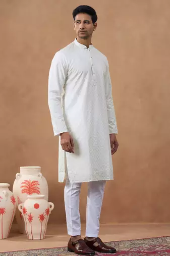 White cotton silk embroidered kurta for men's