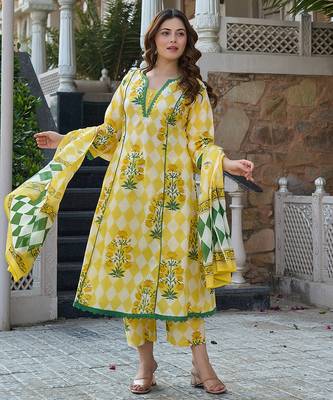  yellow floral and geometric anarkali lace-work kurta trouser dupatta set 1